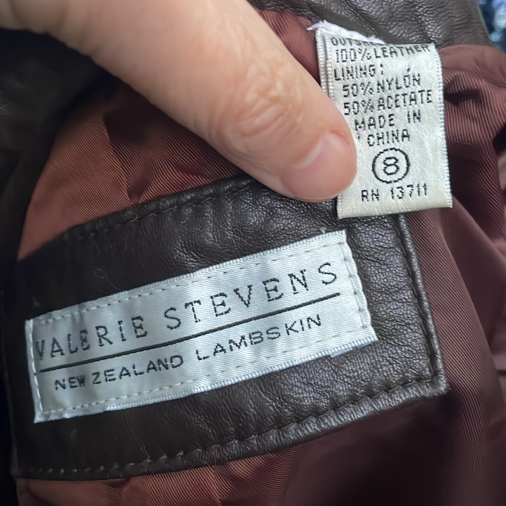 Vintage dark brown Valerie Stevens lambskin leather jacket with pockets - Picture 13 of 15